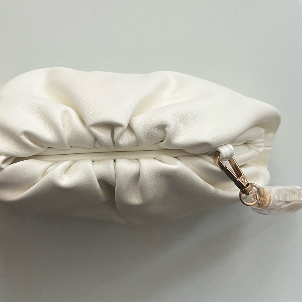 NEW Understated Leather Clutch with Removable Crossbody Chain & Tassel 1 Left! - Picture 8 of 8